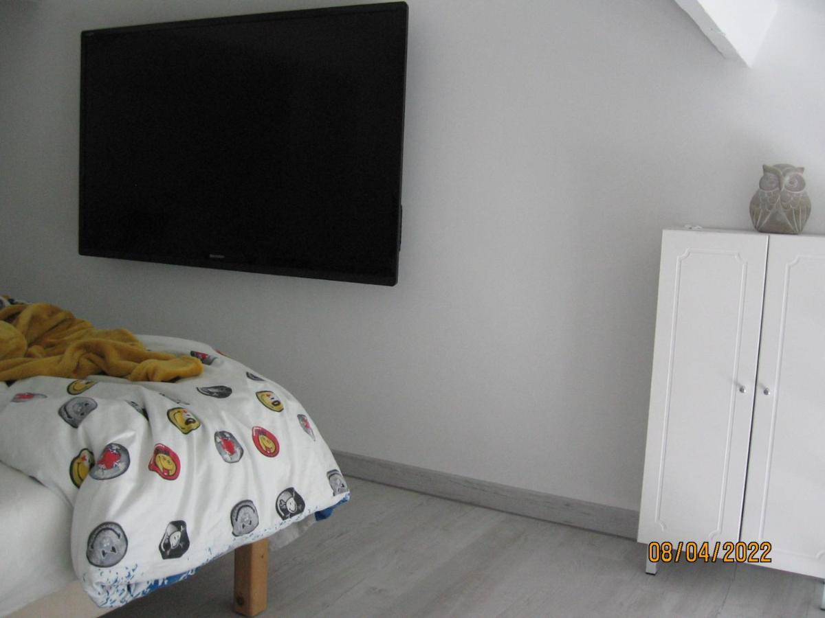 Appartement Avec Chambre En Mezzanine Rognac Exteriör bild