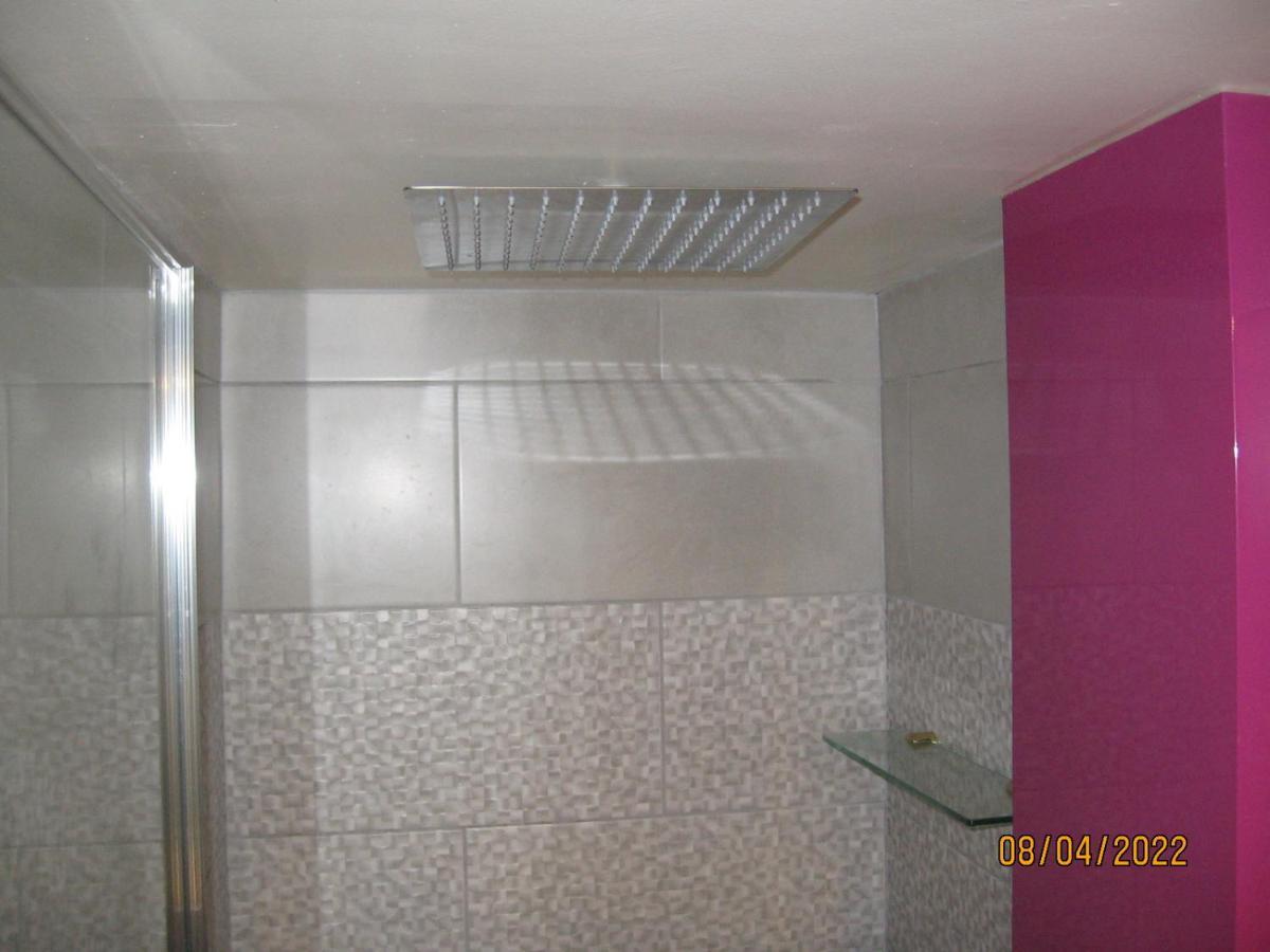 Appartement Avec Chambre En Mezzanine Rognac Exteriör bild