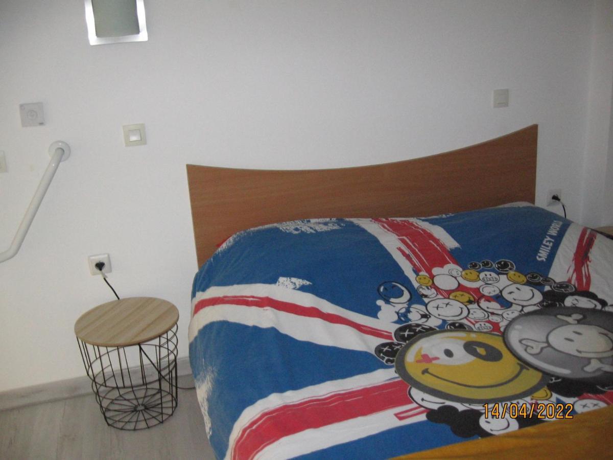 Appartement Avec Chambre En Mezzanine Rognac Exteriör bild